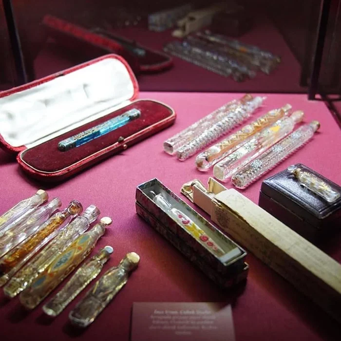 Antika Beykoz Şişeleri - Bekir Kantarcı